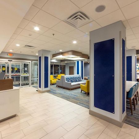 Holiday Inn Express & Suites - Harrisonburg University Area By Ihg Exterior photo