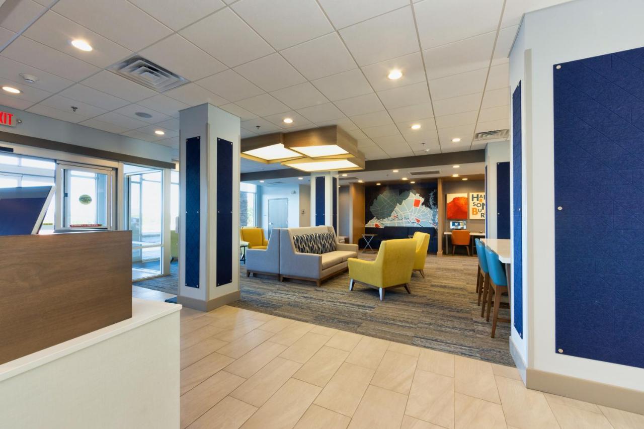 Holiday Inn Express & Suites - Harrisonburg University Area By Ihg Exterior photo
