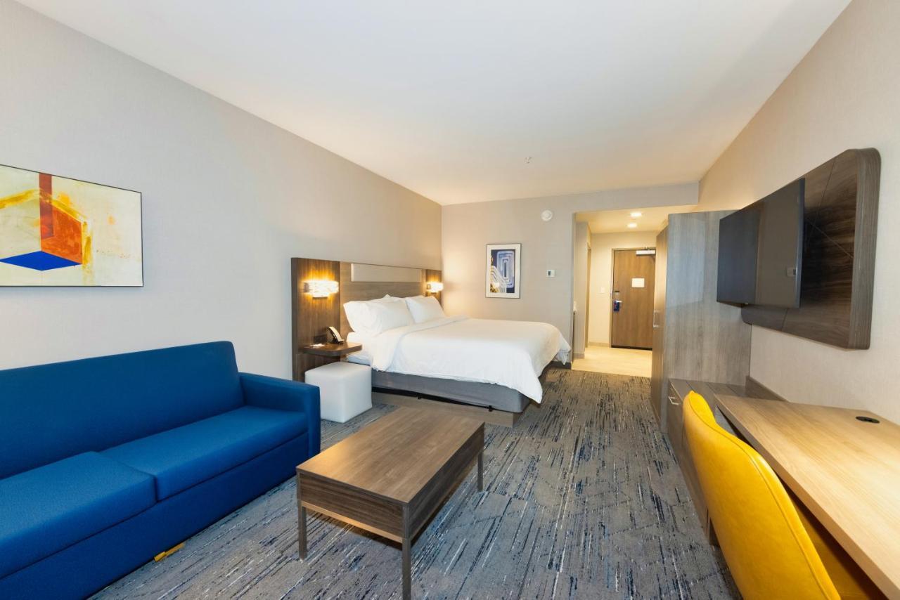 Holiday Inn Express & Suites - Harrisonburg University Area By Ihg Exterior photo