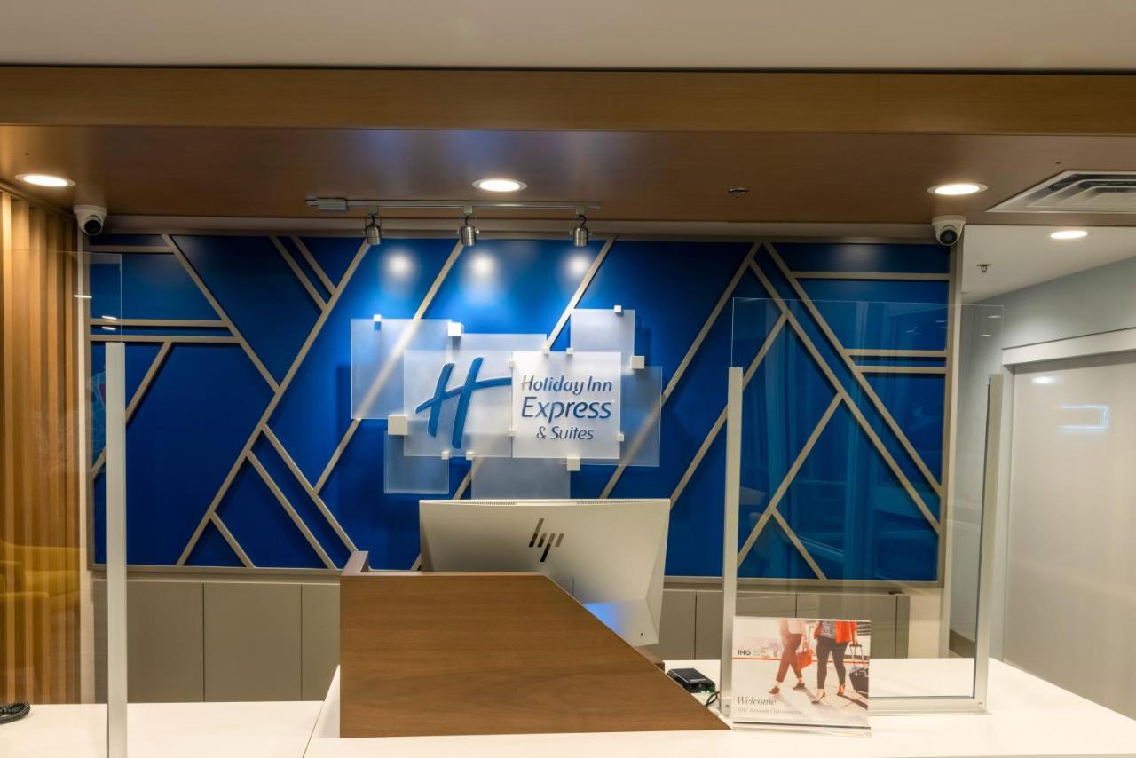 Holiday Inn Express & Suites - Harrisonburg University Area By Ihg Exterior photo