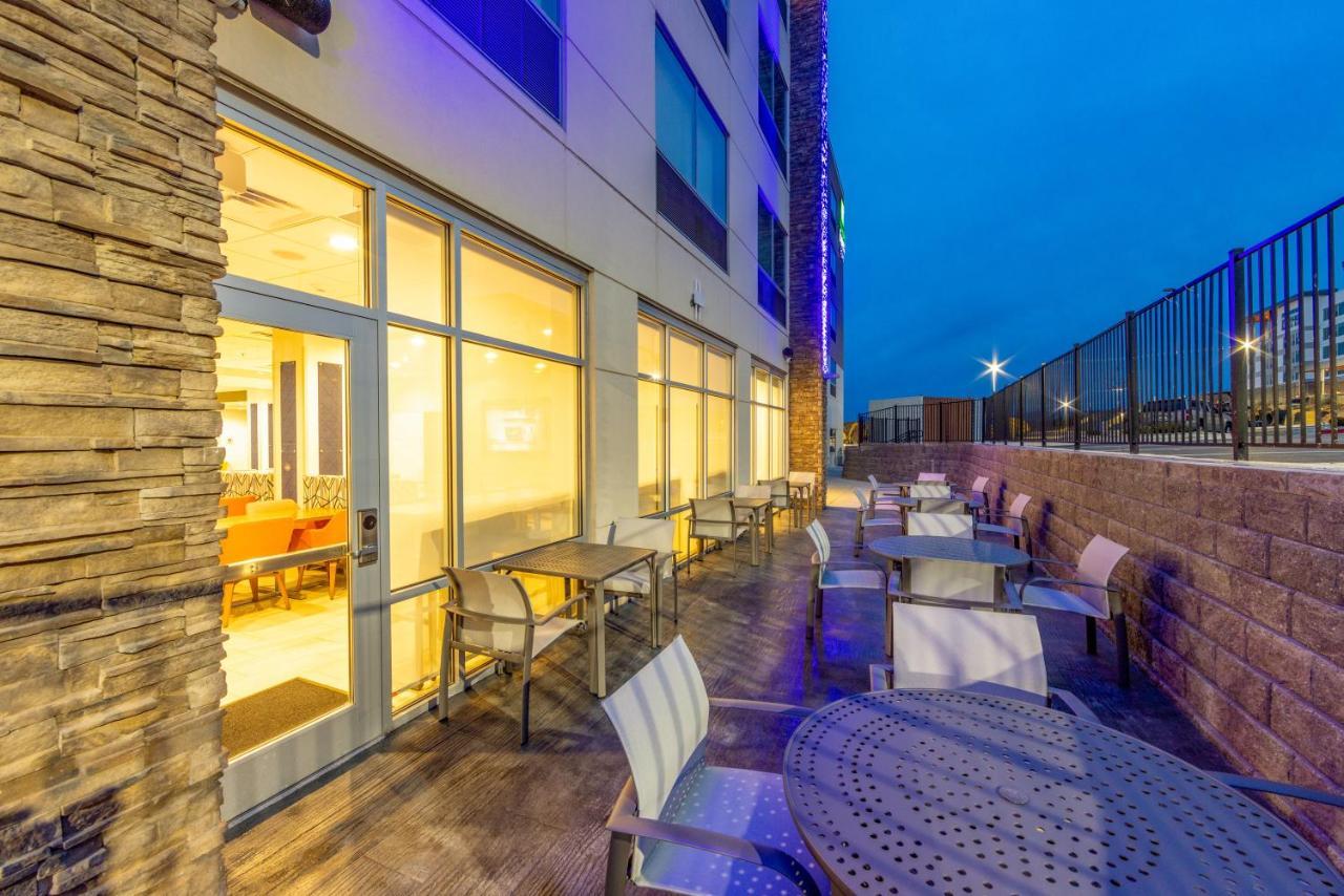 Holiday Inn Express & Suites - Harrisonburg University Area By Ihg Exterior photo